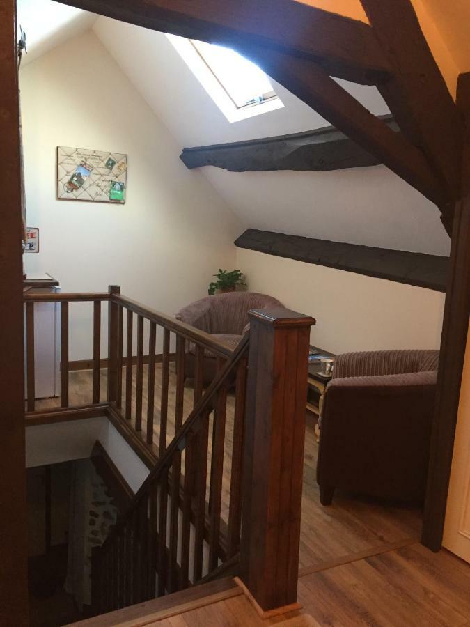 No 3 Route De Lingramiere Bed & Breakfast La Ferte-Mace ภายนอก รูปภาพ